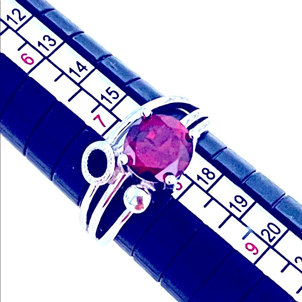 1.5 CT Garnet 14KGP Ring